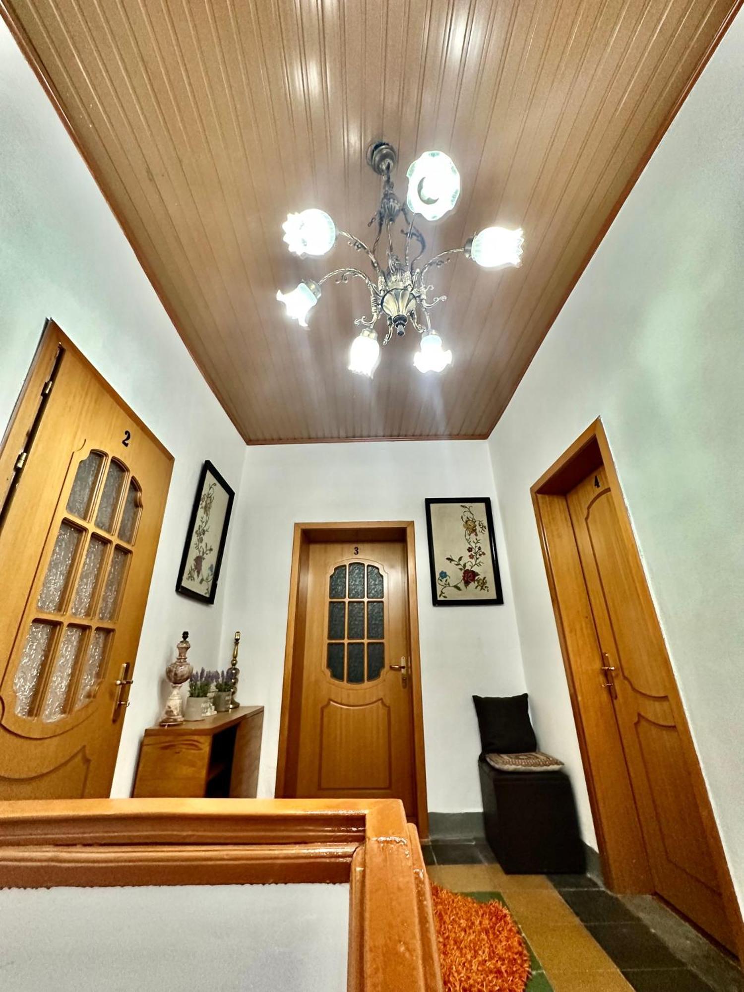Отель Grandpas House Гирокастра Экстерьер фото
